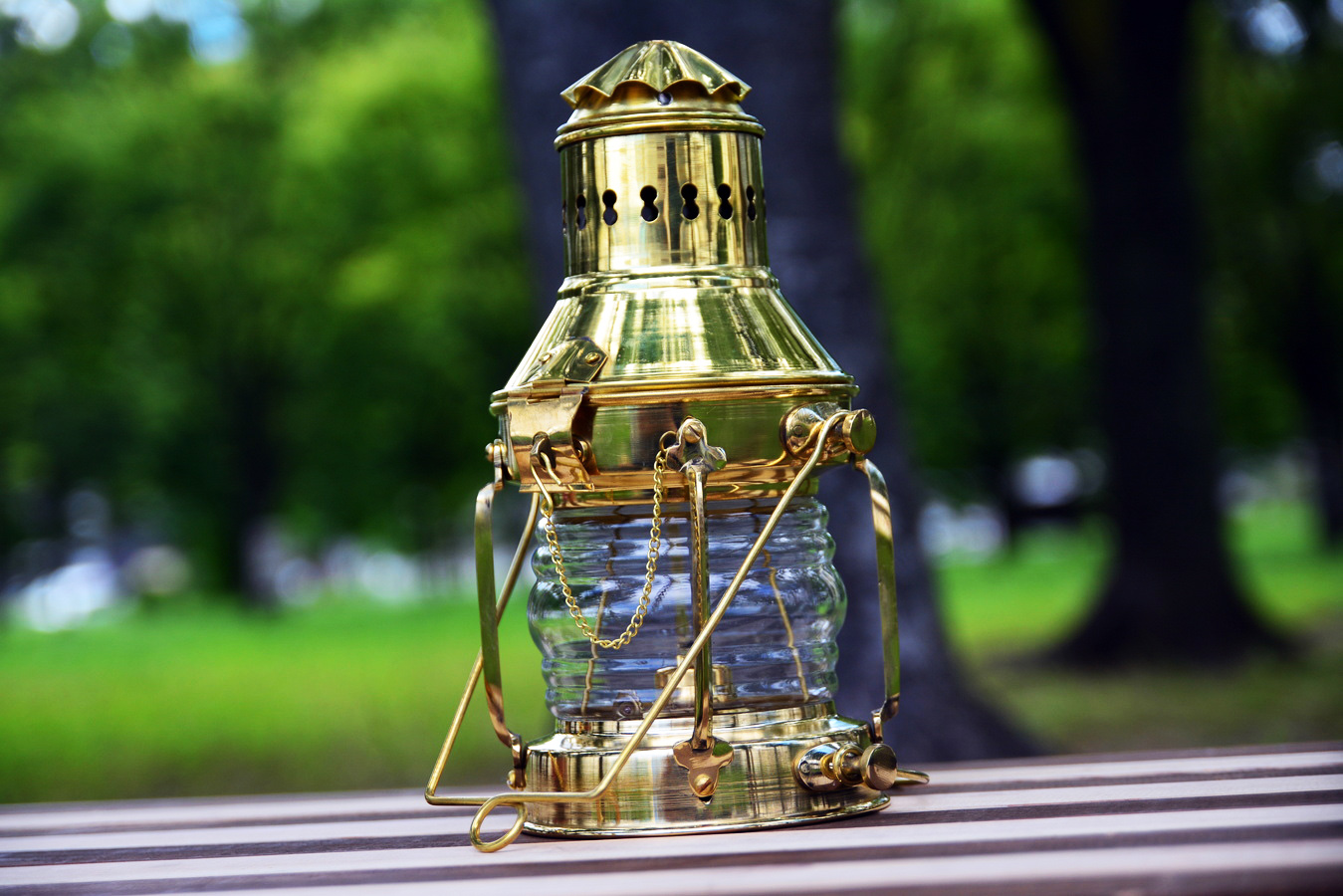 Brass Oil Ship Lantern 25.5cm(真鍮オイルランタン シップランプ 船灯) | Roost Outdoors®